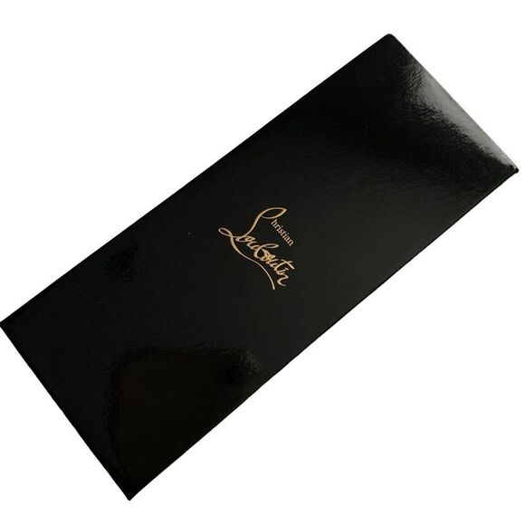 LOUBOUTIN Lipstick!  - Picture 4 of 8